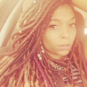 Meet your Posher, Salina